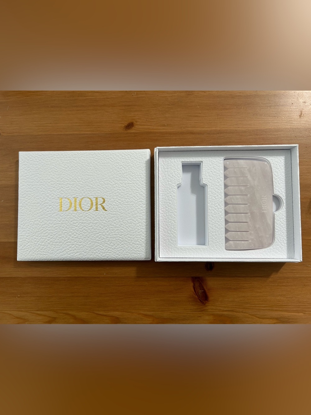 Dior Beauty Quartz comb and gift box